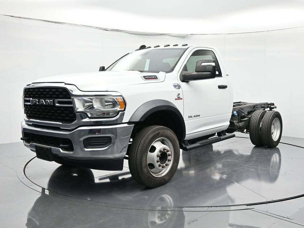 2023 RAM 4500 SLT Regular Cab SWB DRW 145" WB's photo