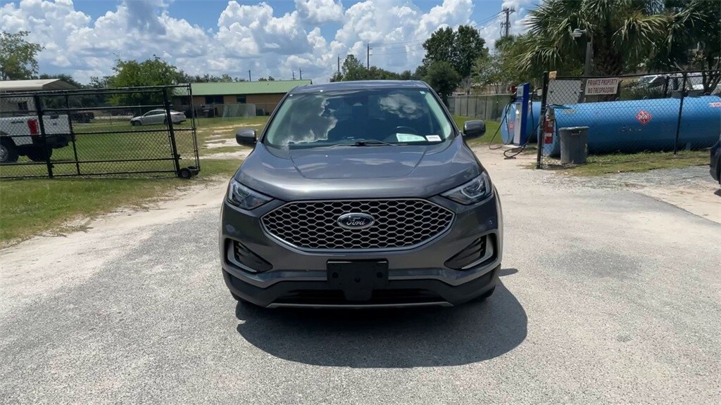 2024 Ford Edge SEL photo 3