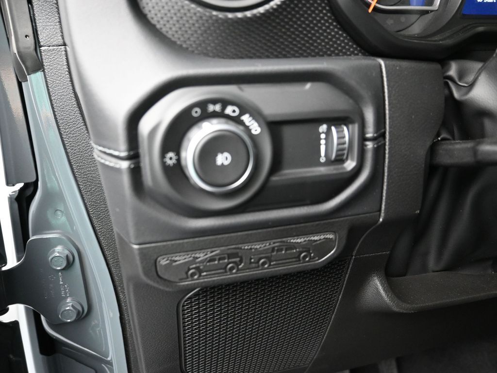 2025 Jeep Wrangler 4-Door Rubicon X - Photo 12