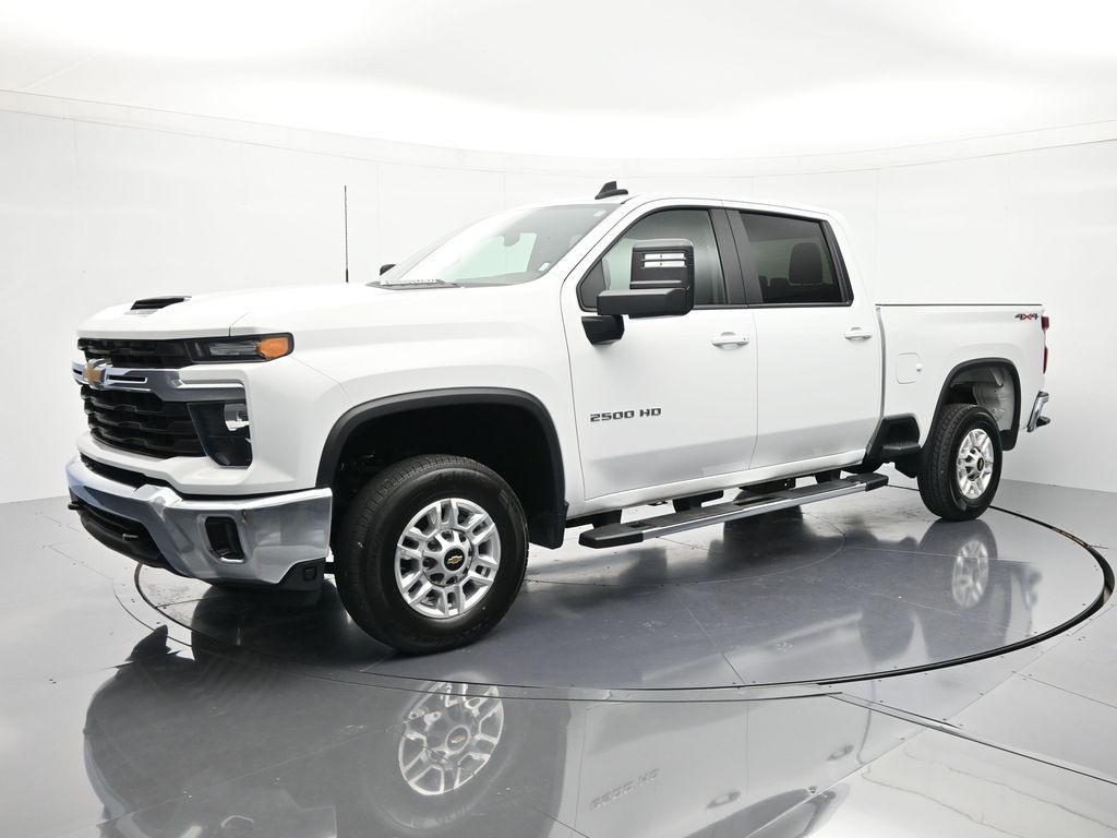 2025 Chevrolet Silverado HD LT 4WD Crew Cab Standard Box's photo