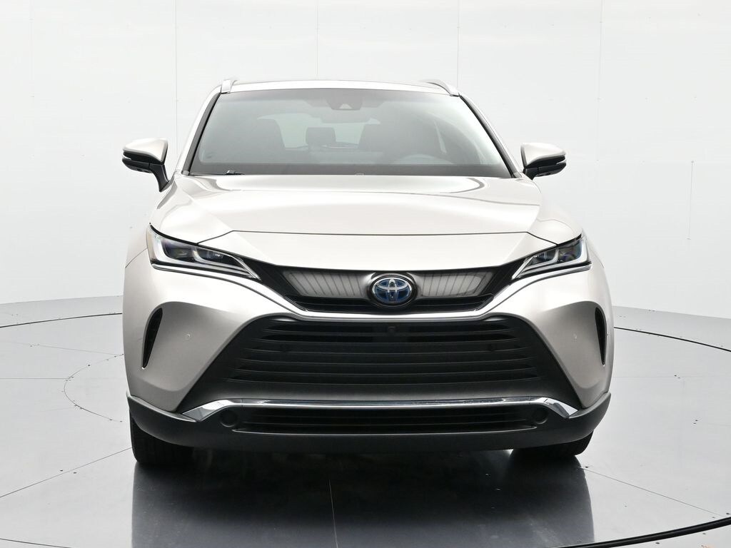 2021 Toyota Venza XLE photo 2