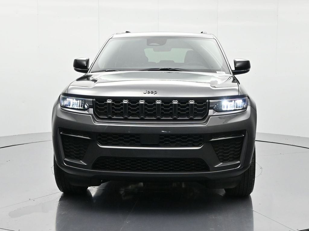 New 2026 Jeep Grand Cherokee LAREDO ALTITUDE 4X2 Sport Utility