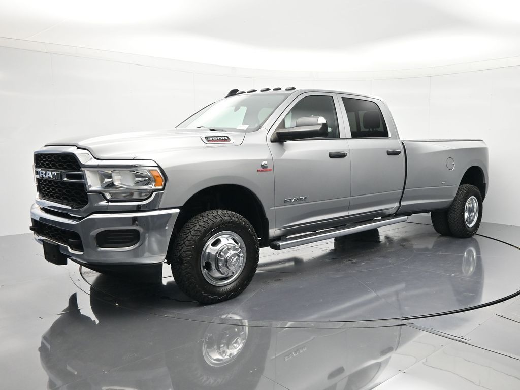 2022 RAM 3500 Tradesman 4X4 Crew Cab LWB's photo