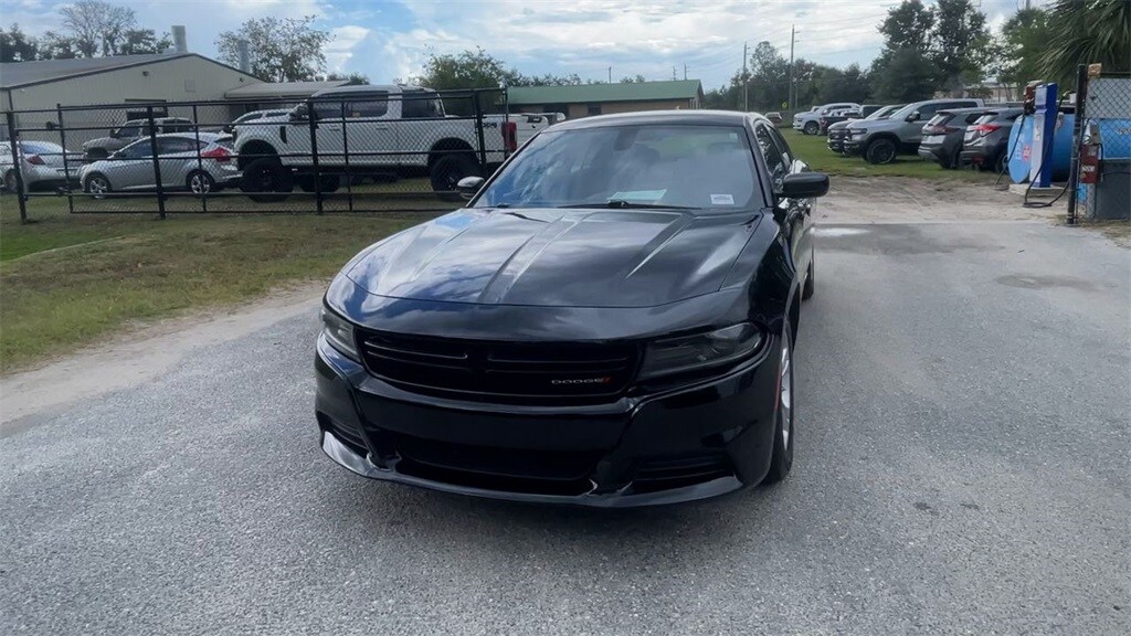 2023 Dodge Charger SXT photo 3