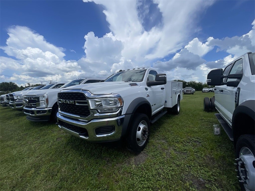 New 2023 Ram 4500 Chassis Cab 4500 SLT CHASSIS REGULAR CAB 4X2 60' CA Pickup