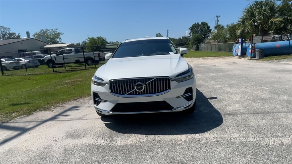 Used 2022 Volvo XC60 Recharge Plug-In Hybrid eAWD Inscription SUV