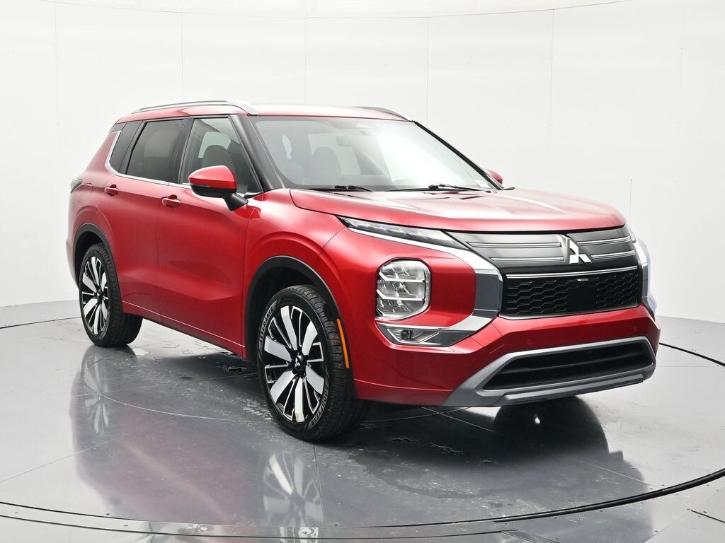 Used 2025 Mitsubishi Outlander SEL SUV