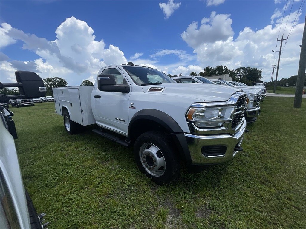 New 2023 Ram 4500 Chassis Cab 4500 SLT CHASSIS REGULAR CAB 4X2 60' CA Pickup