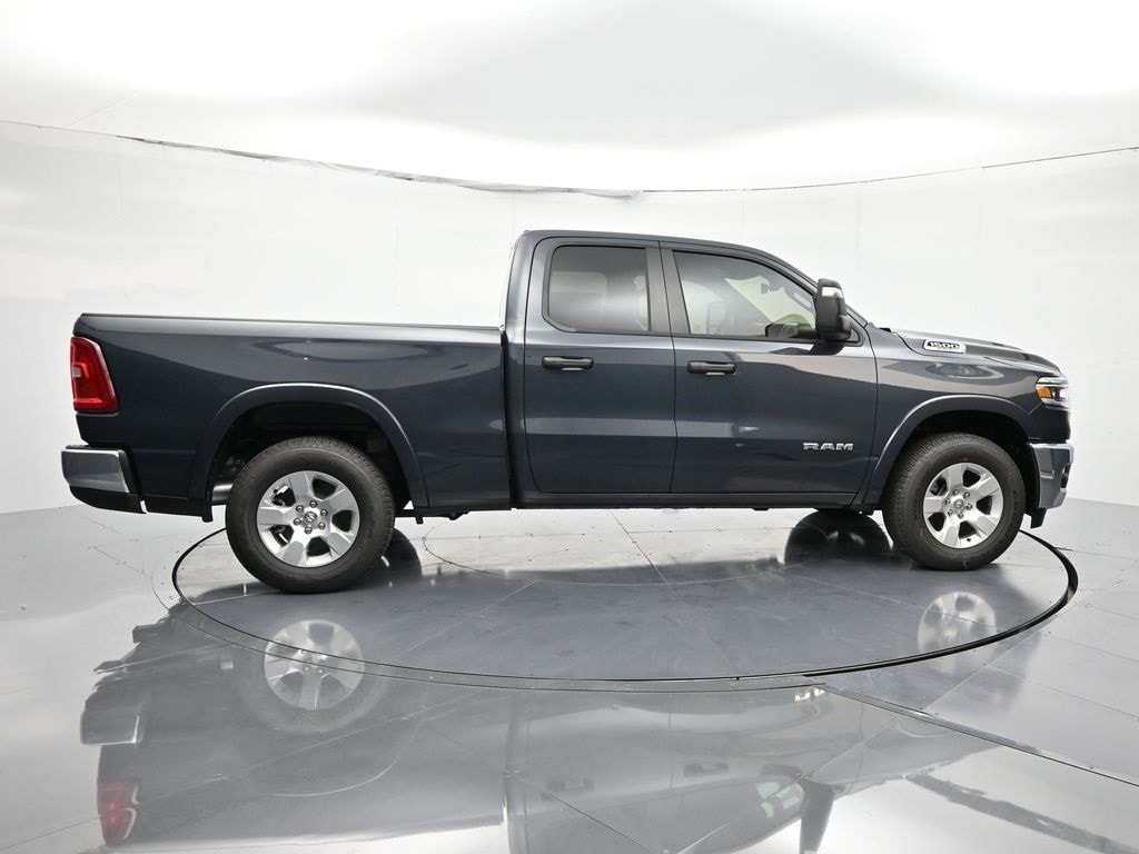 New 2025 Ram 1500 BIG HORN QUAD CAB 4X2 6'4 BOX Pickup
