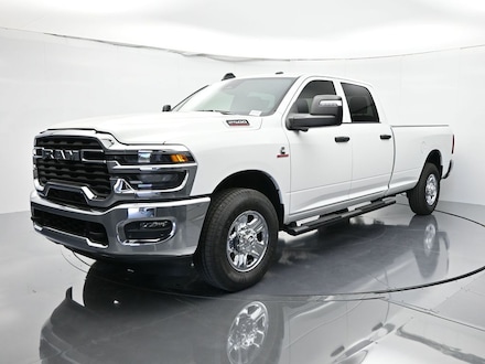 2026 Ram 2500 TRADESMAN CREW CAB 4X2 8' BOX Pickup