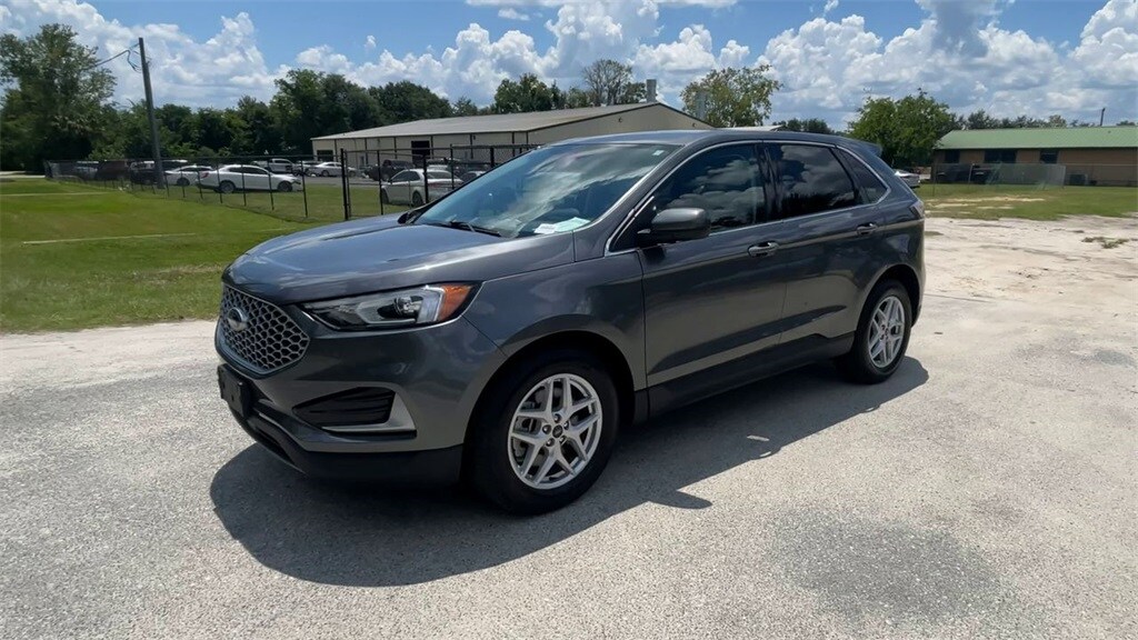 2024 Ford Edge SEL photo 4