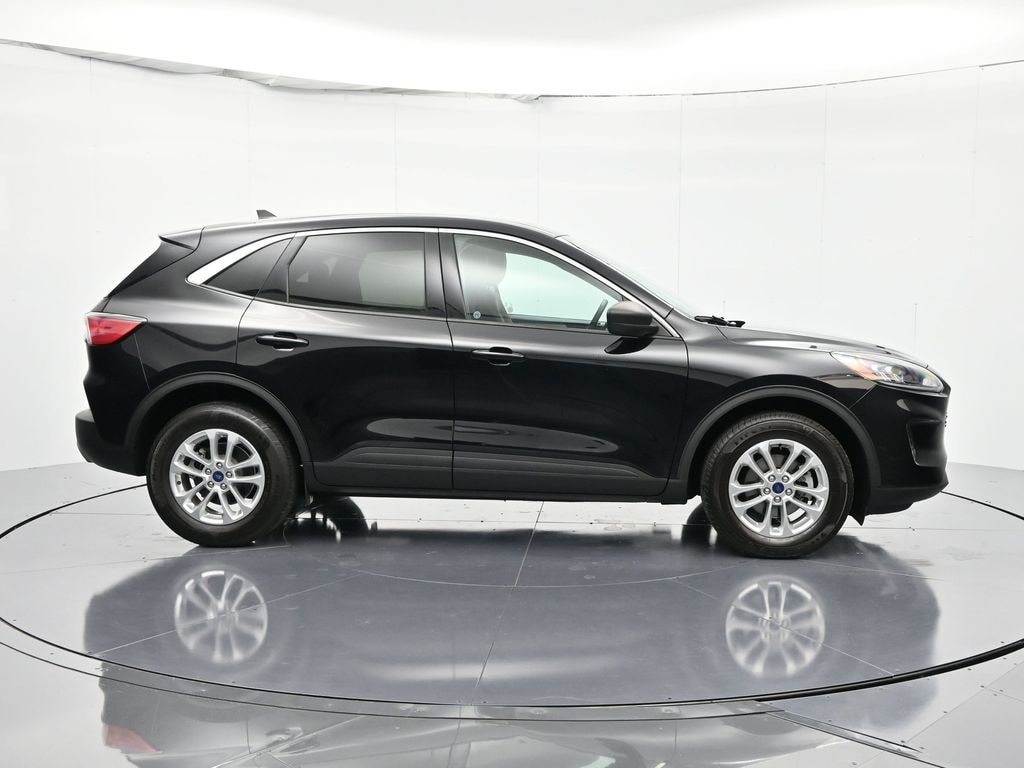 Used 2022 Ford Escape SE SUV