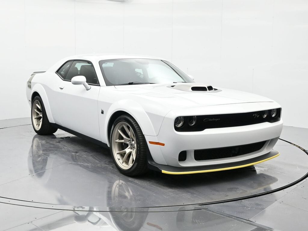 2023 Dodge Challenger R/T Scat Pack Widebody photo 3