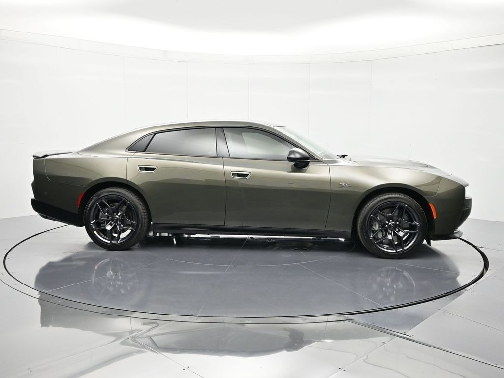 New 2026 Dodge Charger R/T PLUS 4-DOOR AWD Sedan