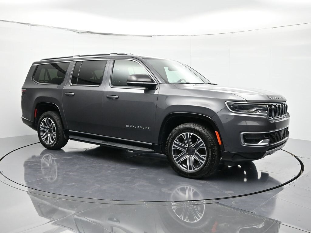 2024 Jeep Wagoneer L Series II photo 3