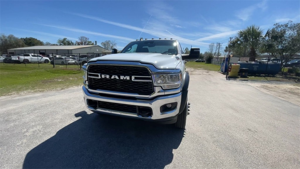 New 2024 Ram 5500 Chassis Cab 5500 TRADESMAN CHASSIS REGULAR CAB 4X4 84' CA Pickup