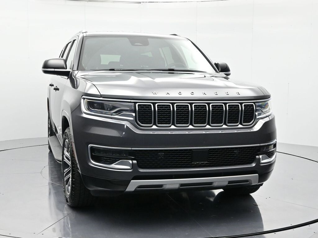 2024 Jeep Wagoneer L Series II photo 2