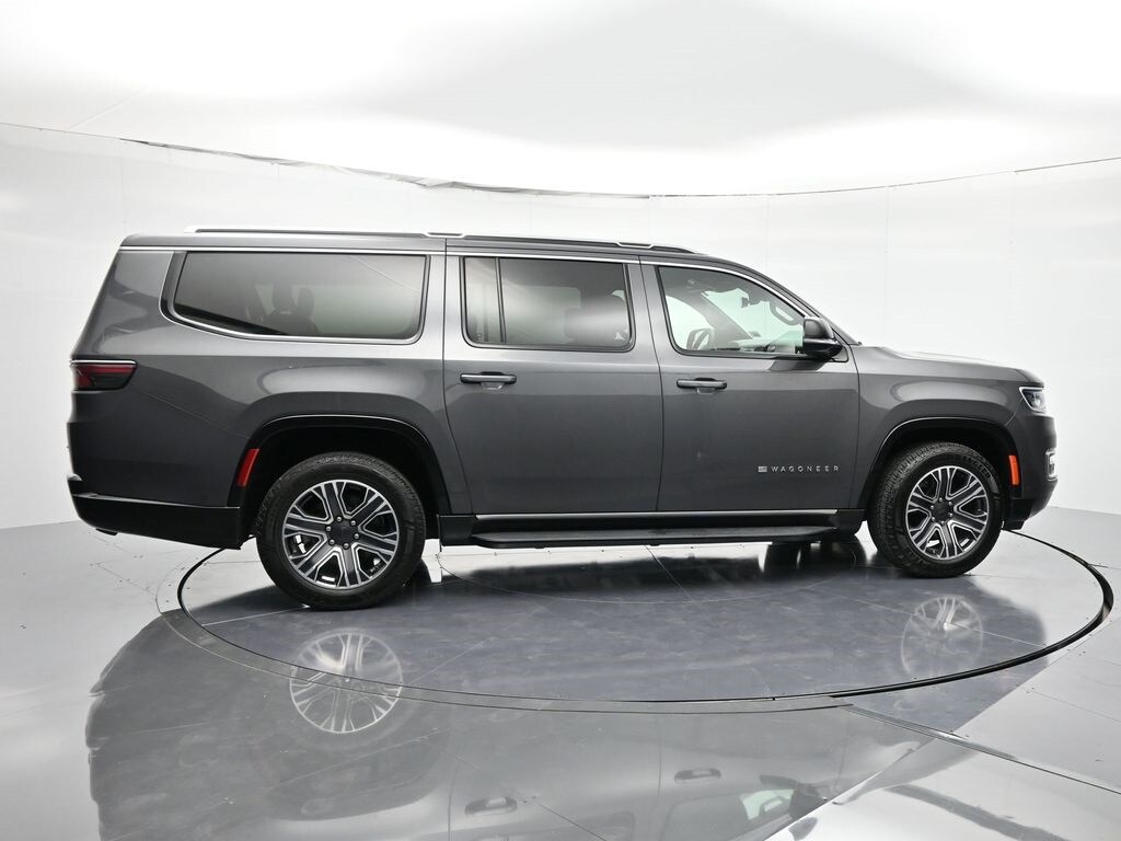 2024 Jeep Wagoneer L Series II photo 4