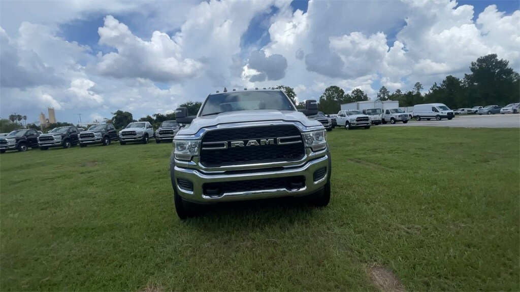 New 2024 Ram 5500 Chassis Cab 5500 TRADESMAN CHASSIS CREW CAB 4X4 84' CA Pickup