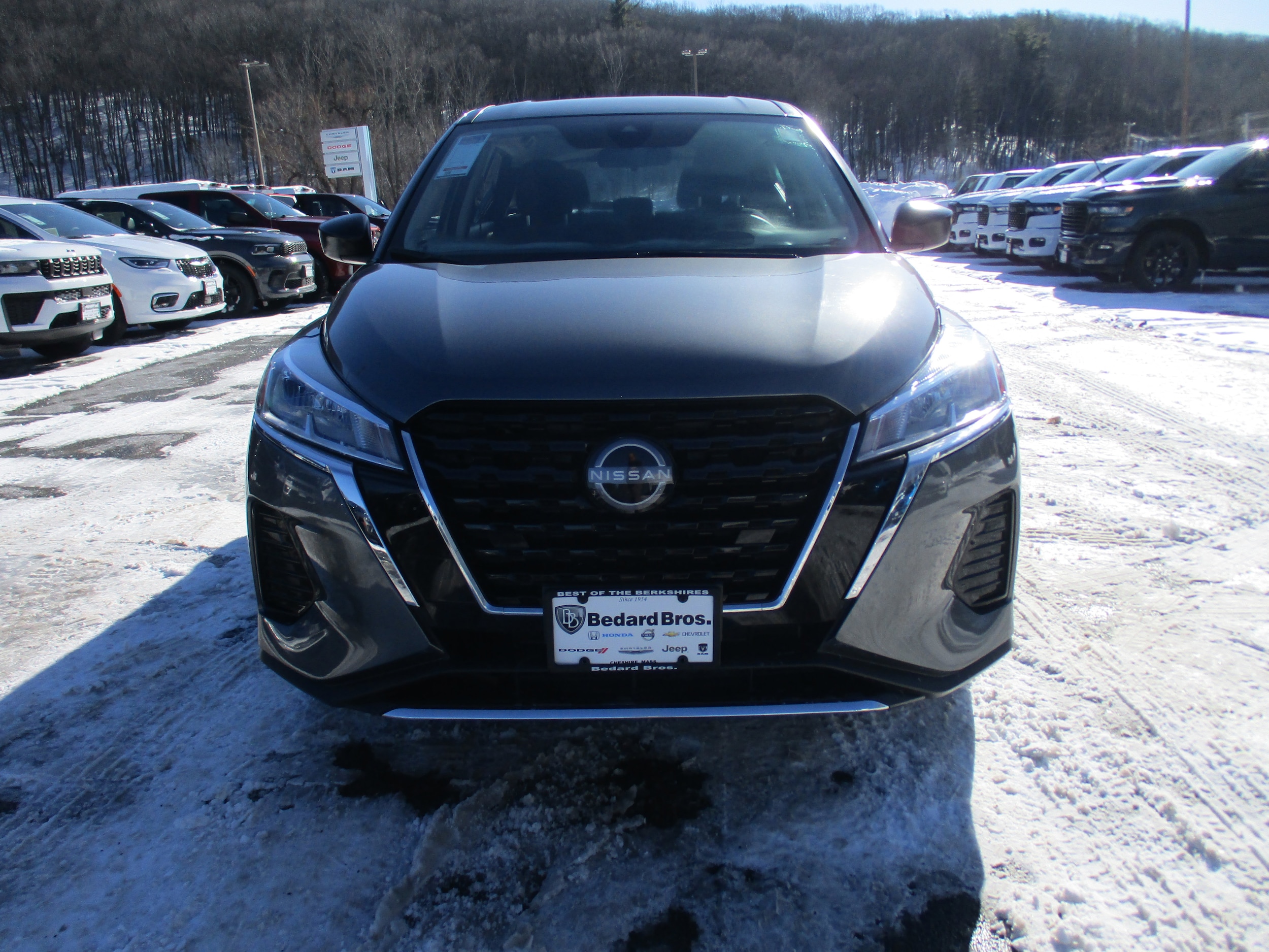 Used 2024 Nissan Kicks S with VIN 3N1CP5BV7RL530483 for sale in Cheshire, MA