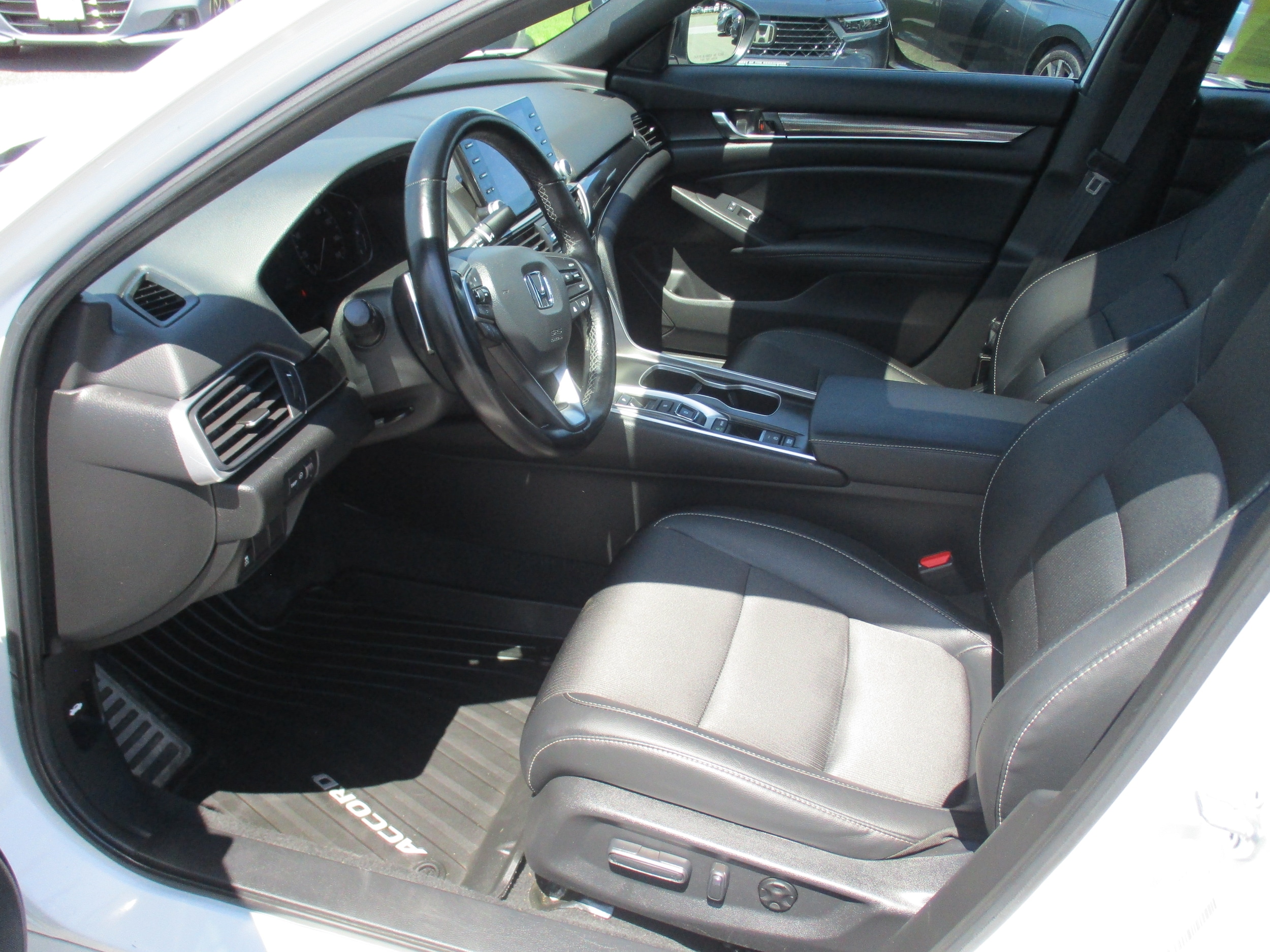 2021 Honda Accord Sport - Photo 11