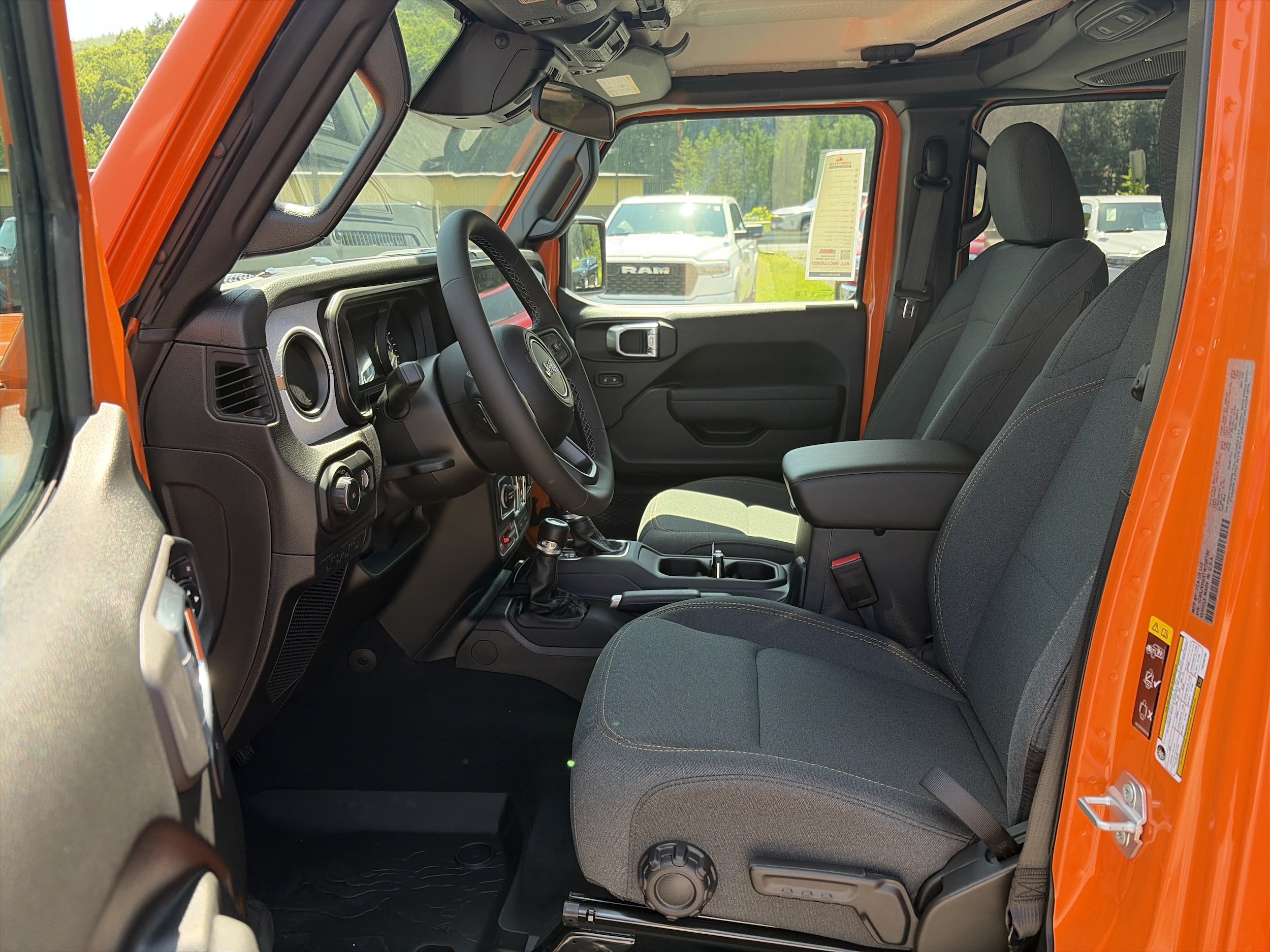 2026 Jeep Wrangler 4-Door Willys - Photo 9