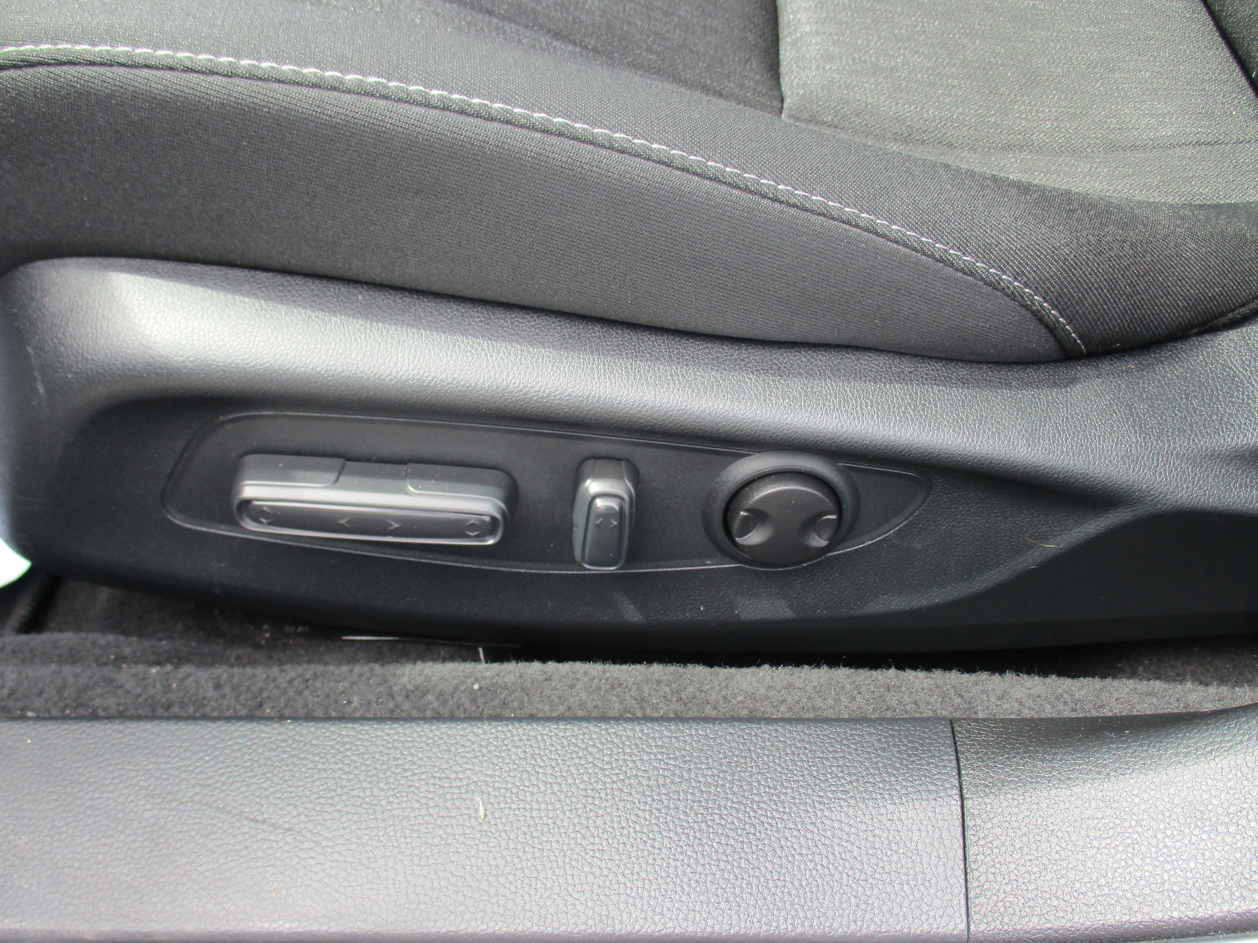 2023 Honda Accord EX - Photo 16