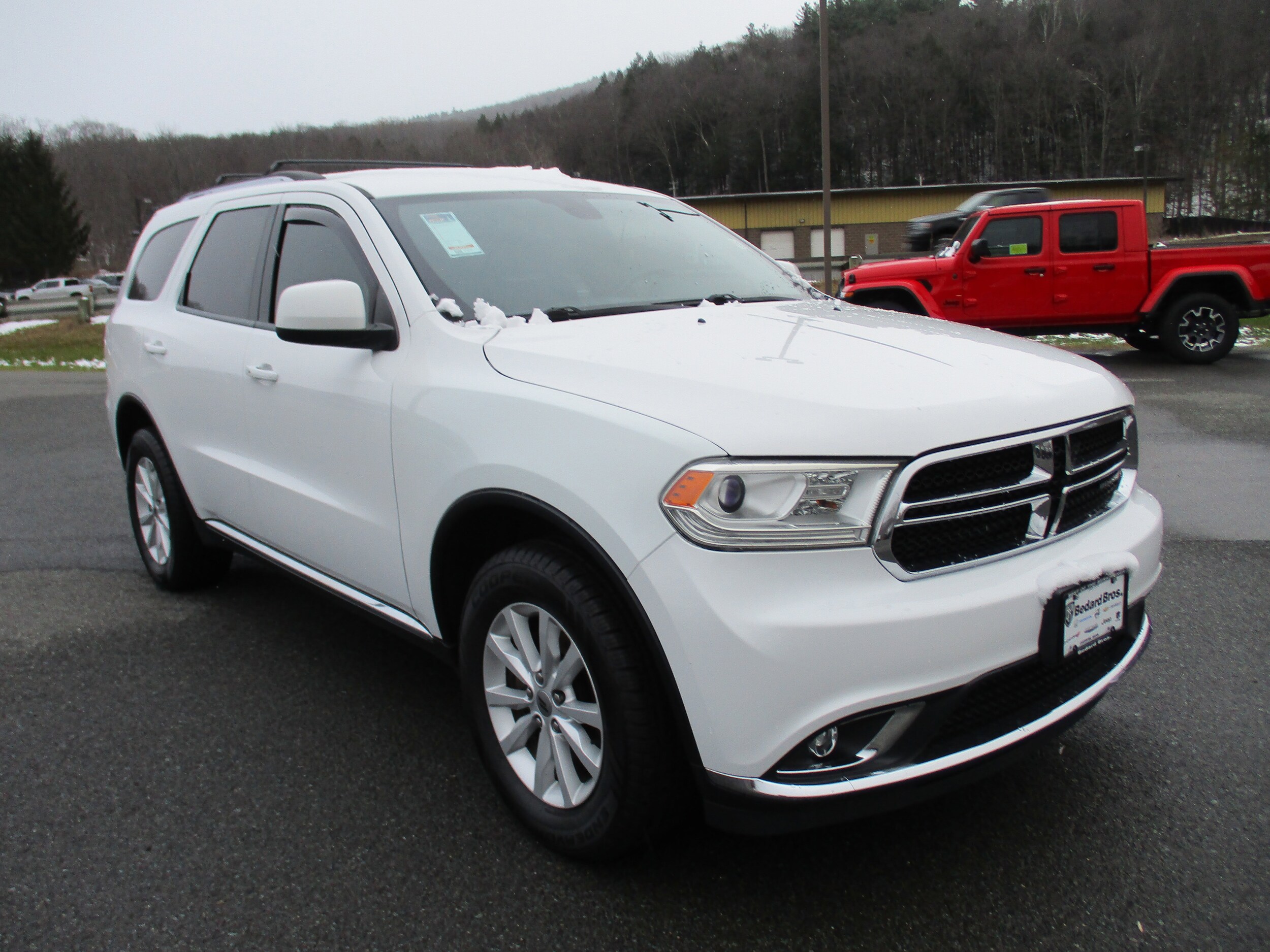 2020 Dodge Durango SXT photo 3
