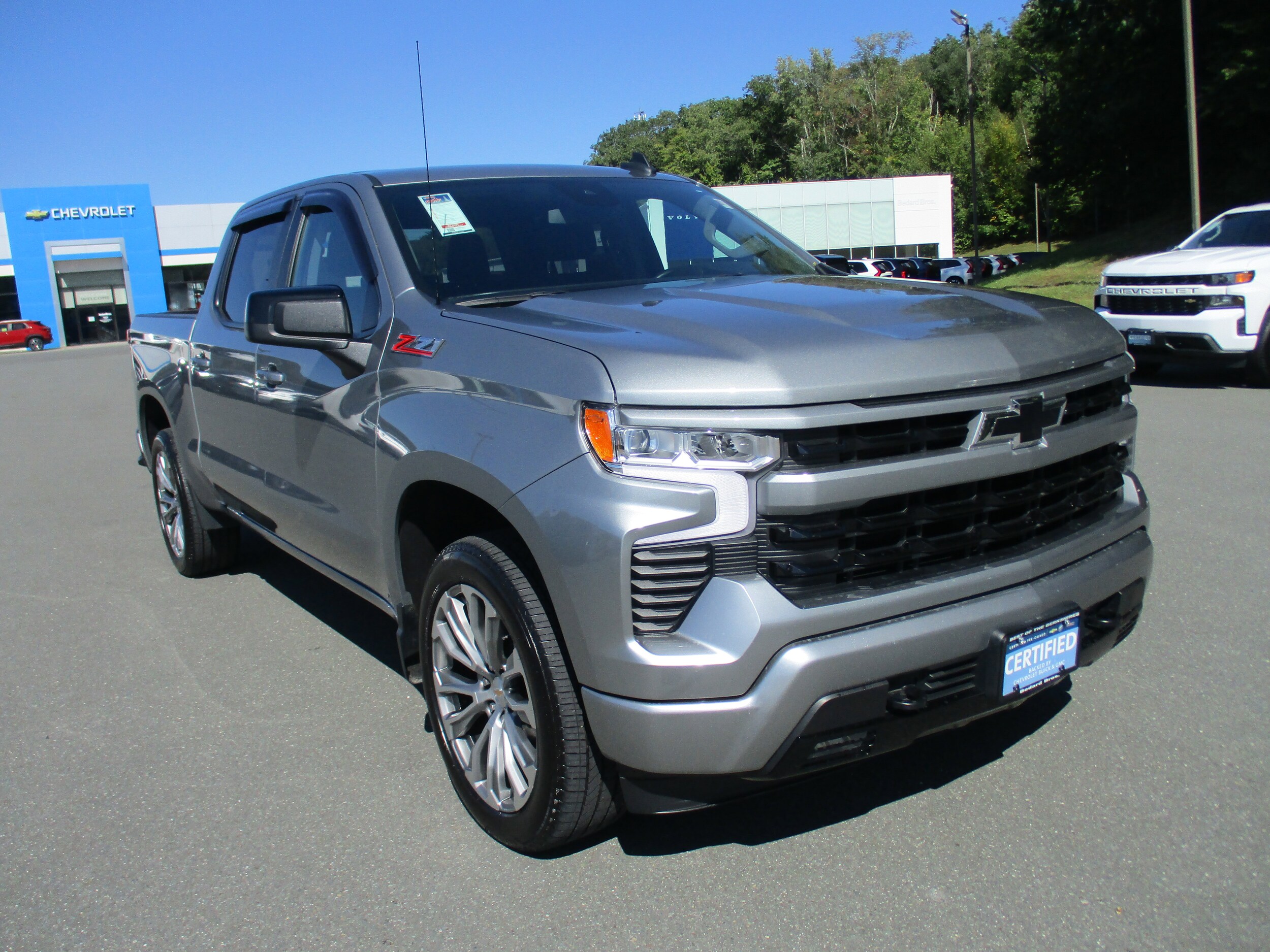 2023 Chevrolet Silverado 1500 RST photo 3