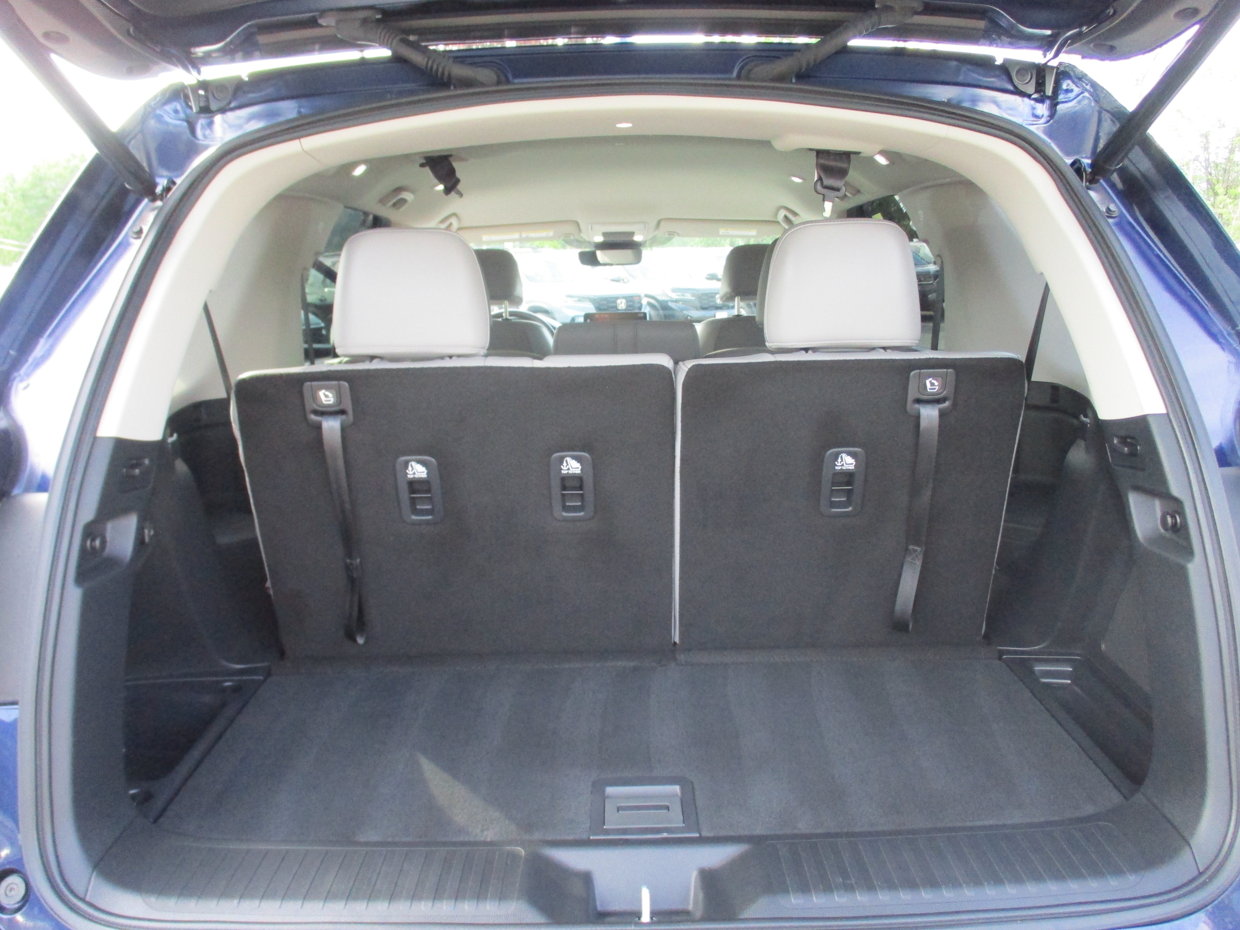 2025 Honda Pilot EX-L - Photo 14