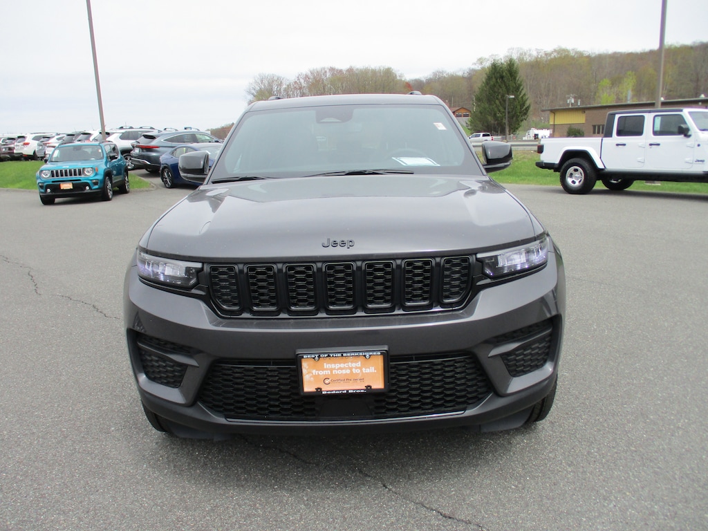 Certified 2023 Jeep Grand Cherokee Laredo SUV
