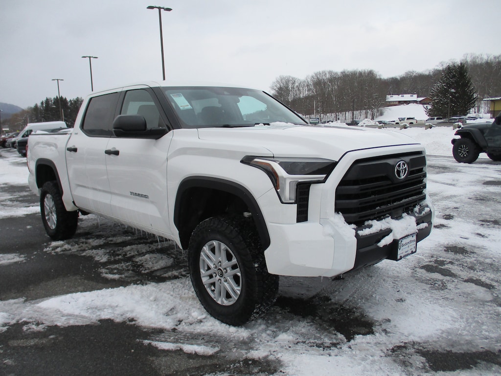 Used 2022 Toyota Tundra SR5 3.5L V6 Truck CrewMax