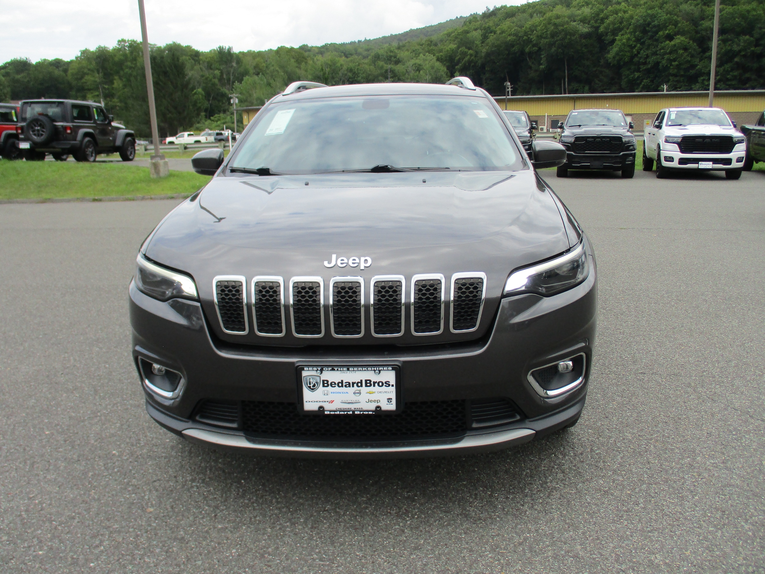 Used 2019 Jeep Cherokee Limited with VIN 1C4PJMDX1KD490809 for sale in Cheshire, MA