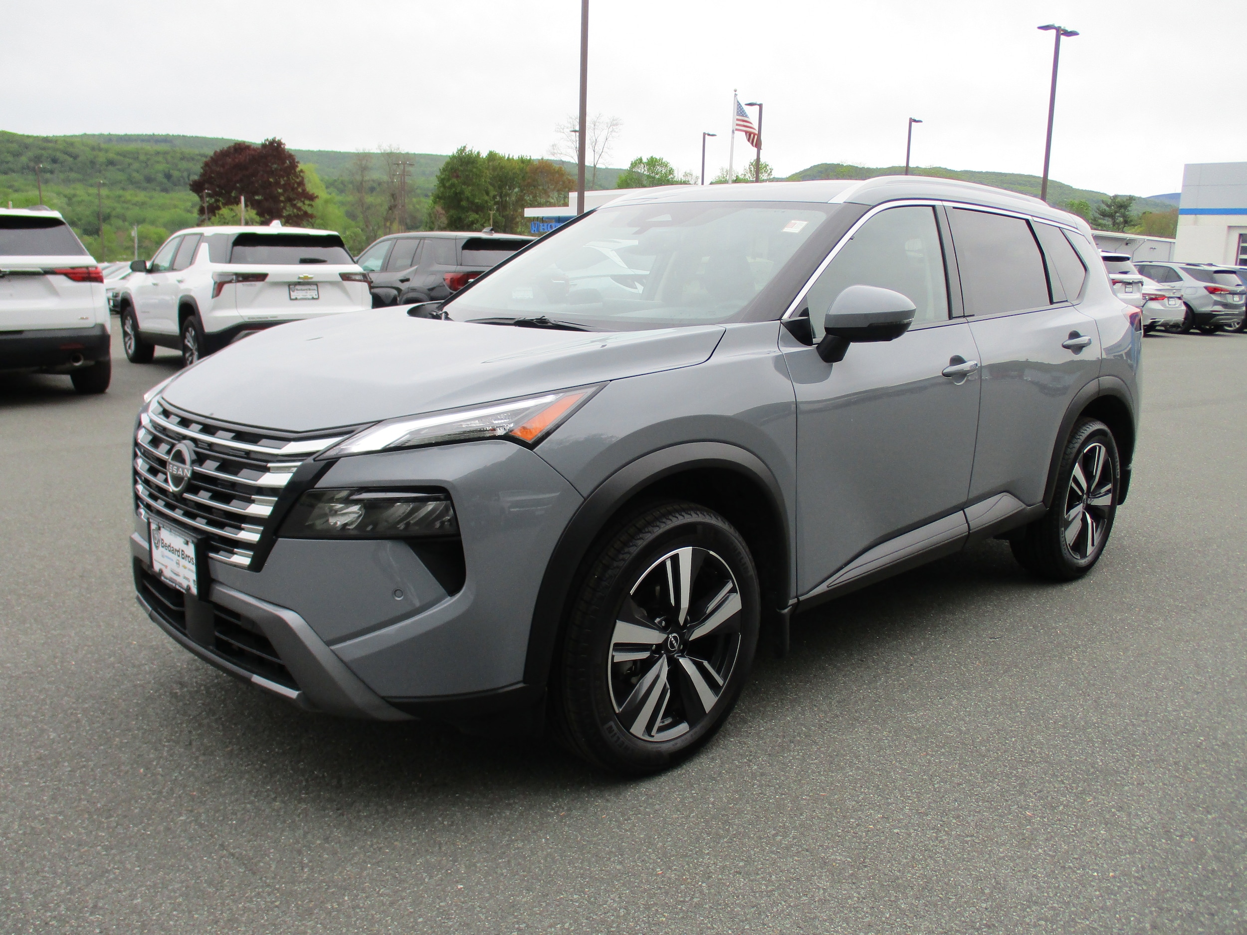 2025 Nissan Rogue SL AWD's photo