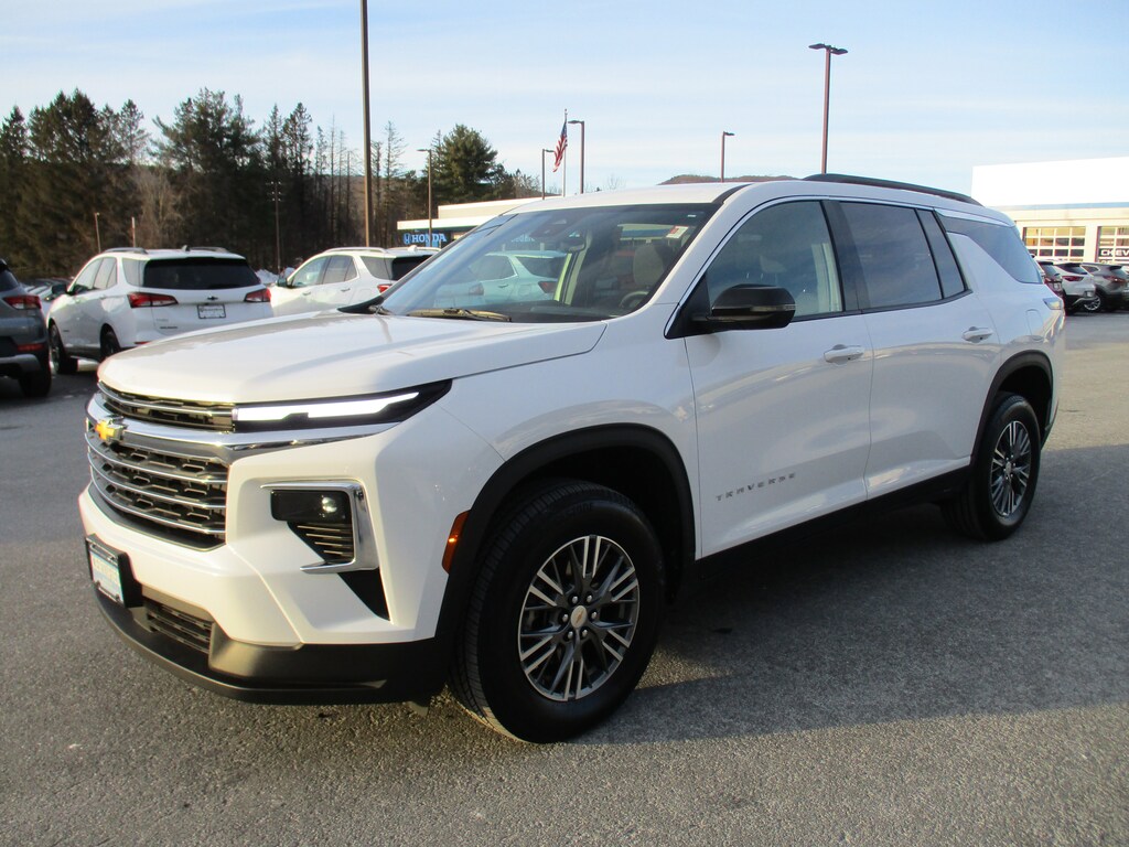 Certified 2025 Chevrolet Traverse LT SUV