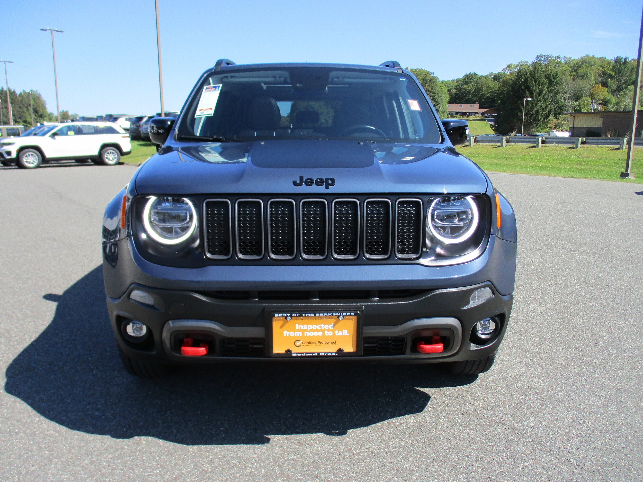 2023 Jeep Renegade Trailhawk photo 2