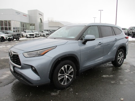 2022 Toyota Highlander XLE SUV