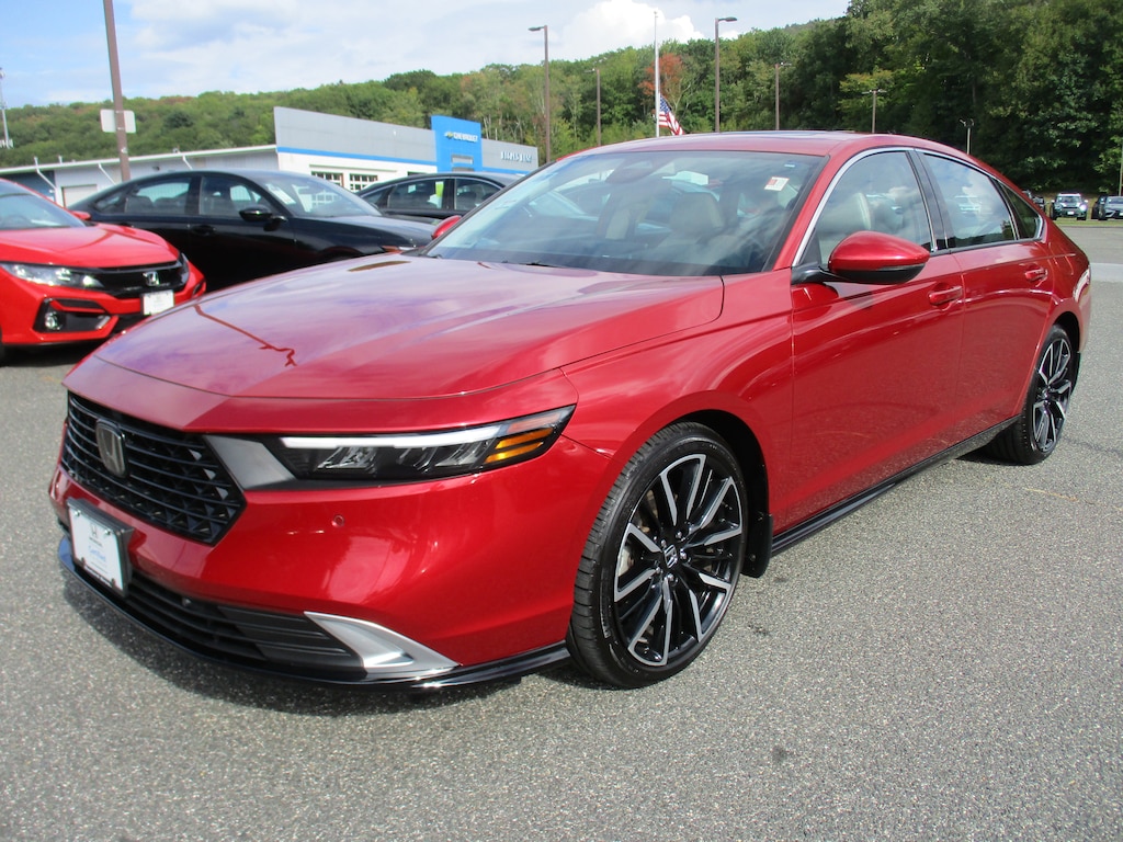Used 2023 Honda Accord Hybrid Touring w/BSI Sedan