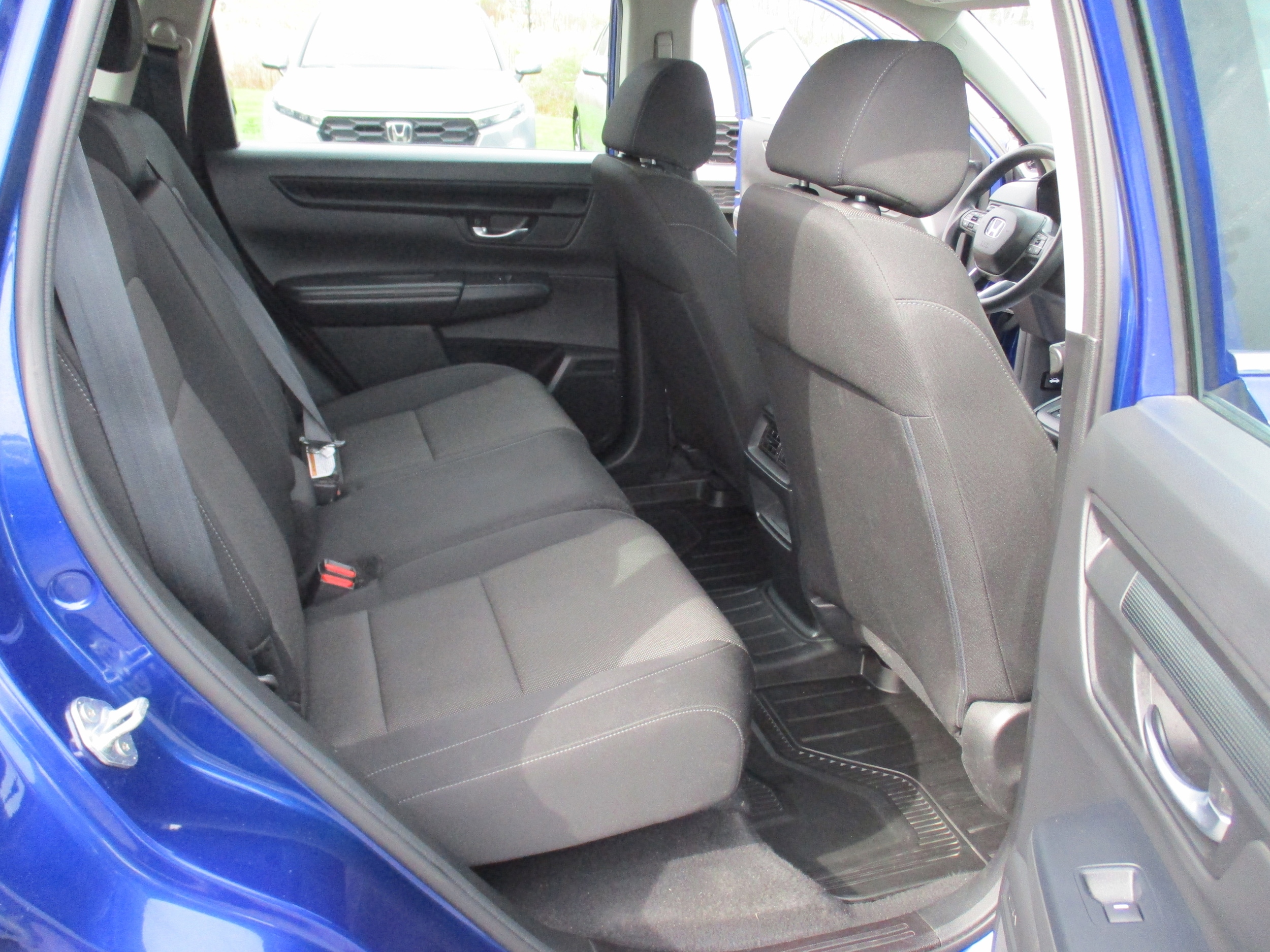 2023 Honda CR-V LX - Photo 14