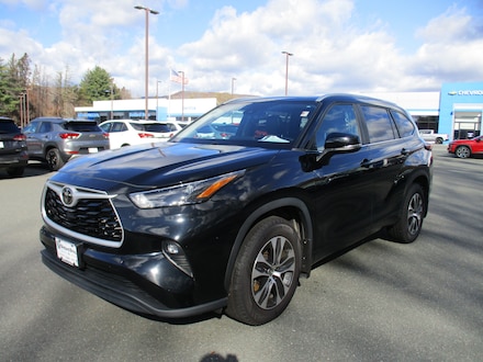 2024 Toyota Highlander XLE SUV