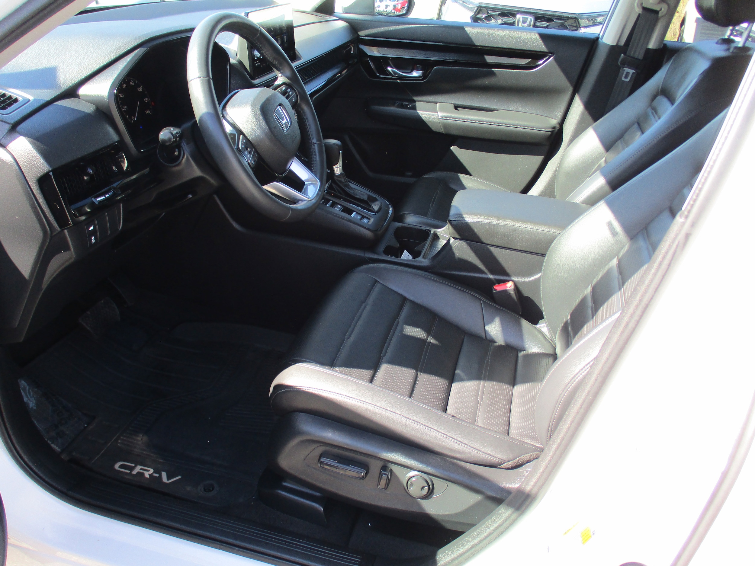 2024 Honda CR-V EX-L - Photo 12