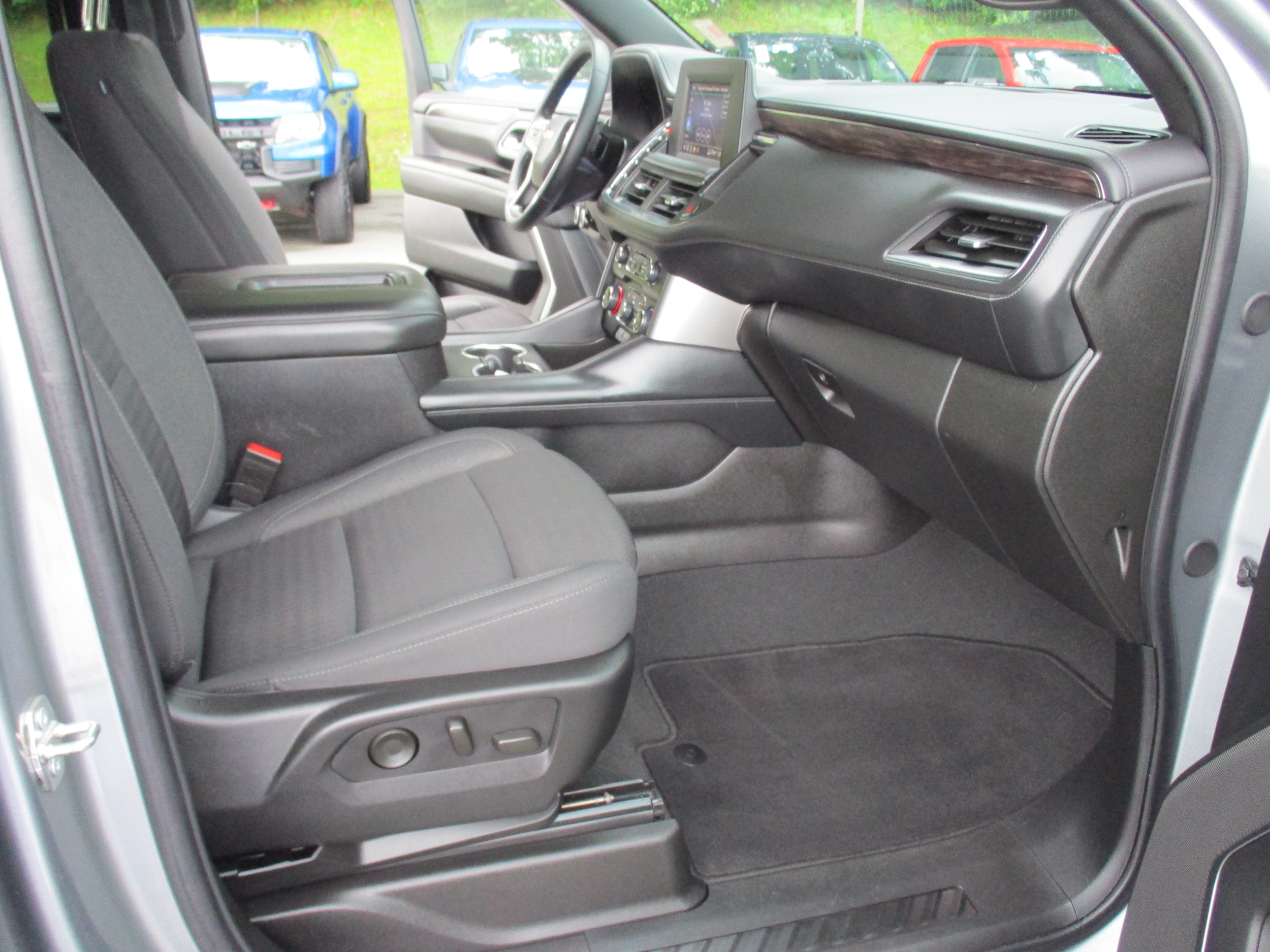 2024 Chevrolet Tahoe LS - Photo 15