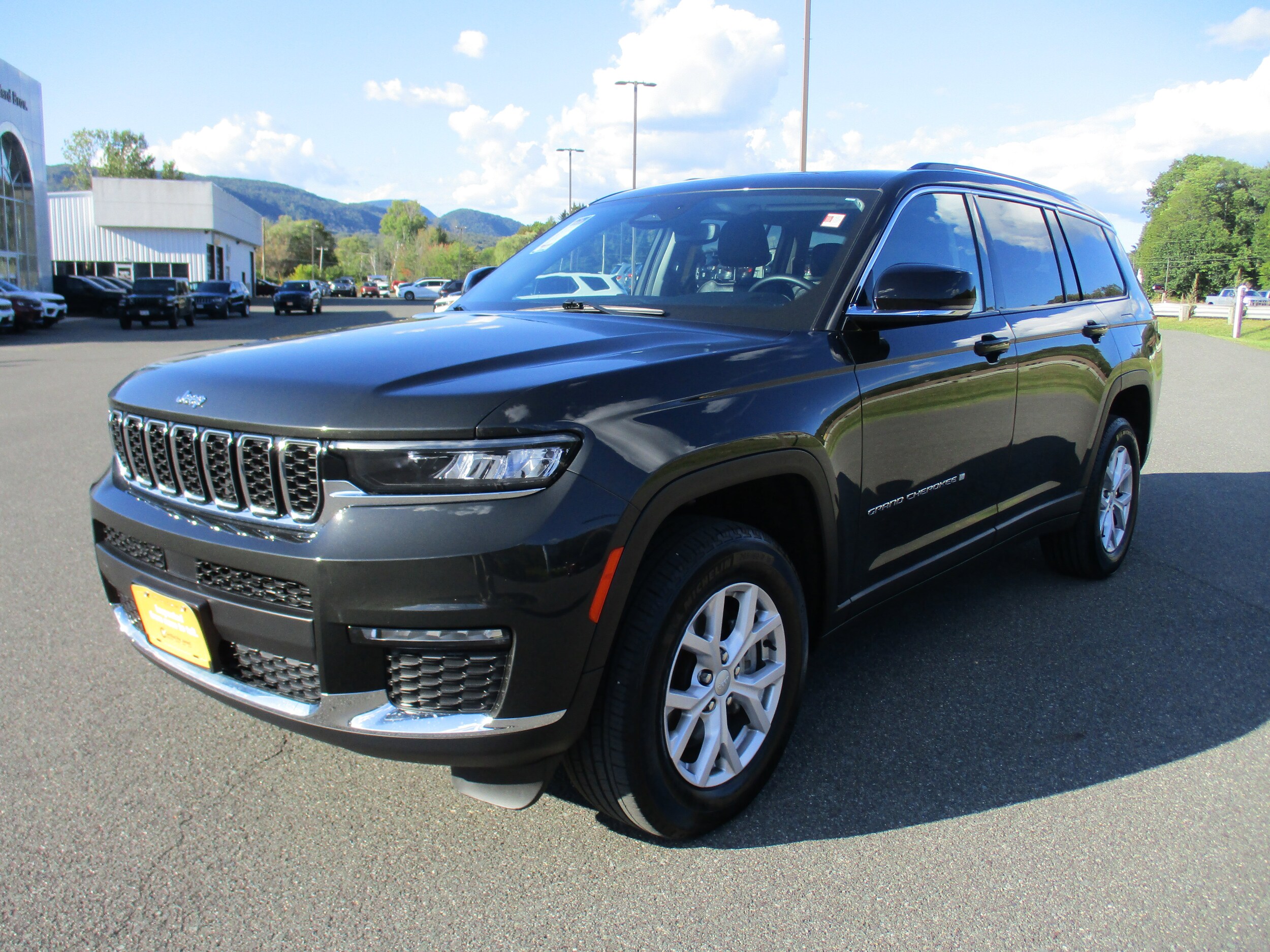 2023 Jeep Renegade Trailhawk photo 5