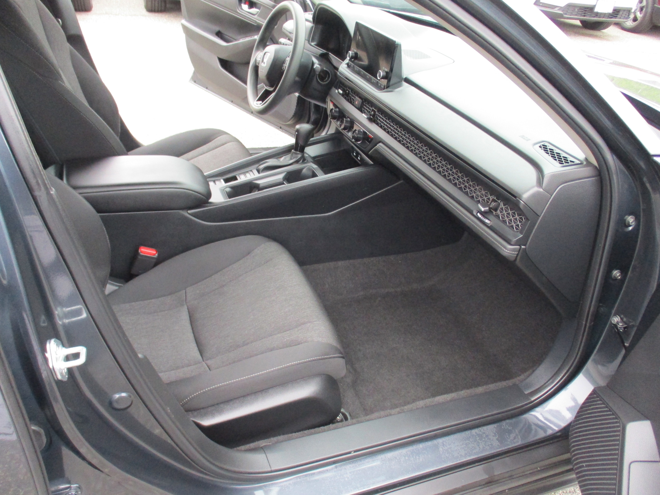 2023 Honda Accord EX - Photo 15