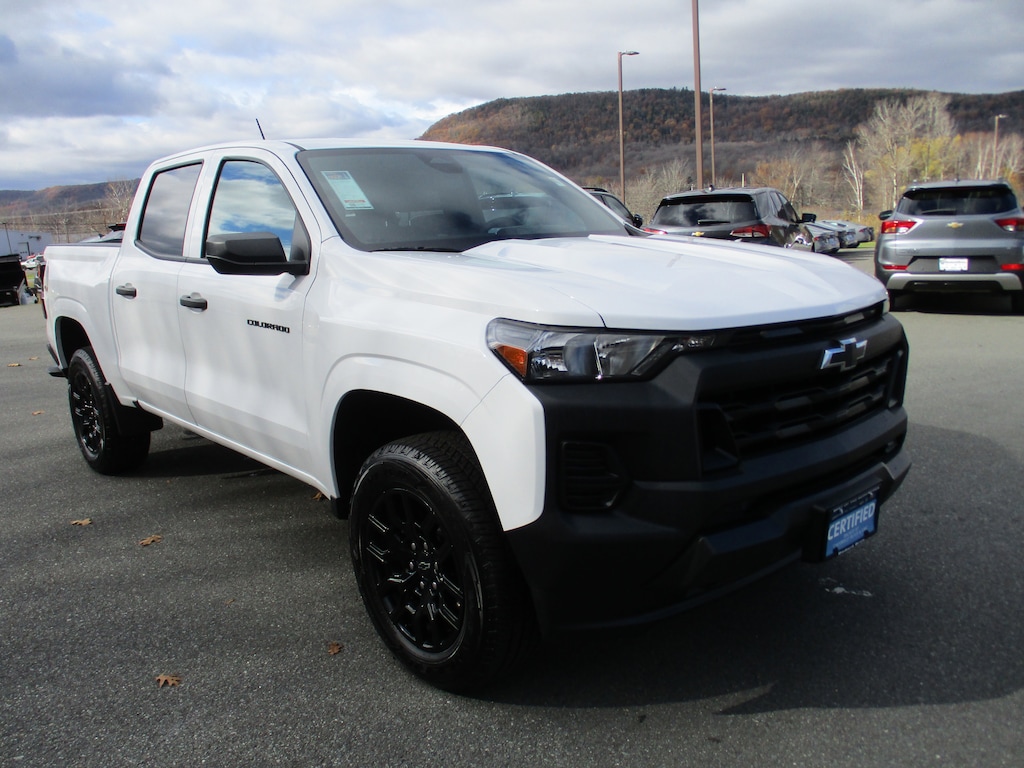 Certified 2025 Chevrolet Colorado WT Truck Crew Cab