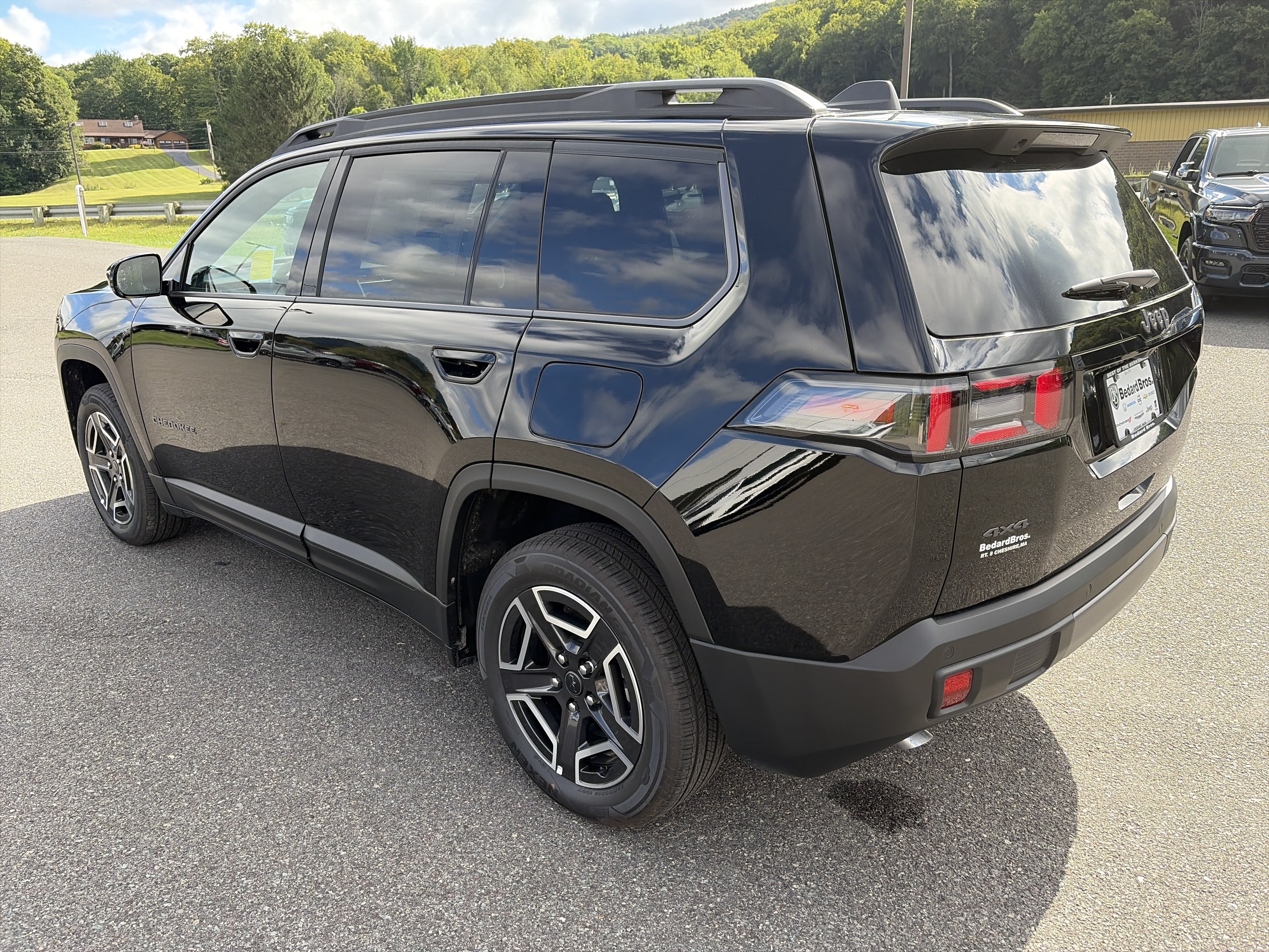 2026 Jeep Cherokee Limited - Photo 3