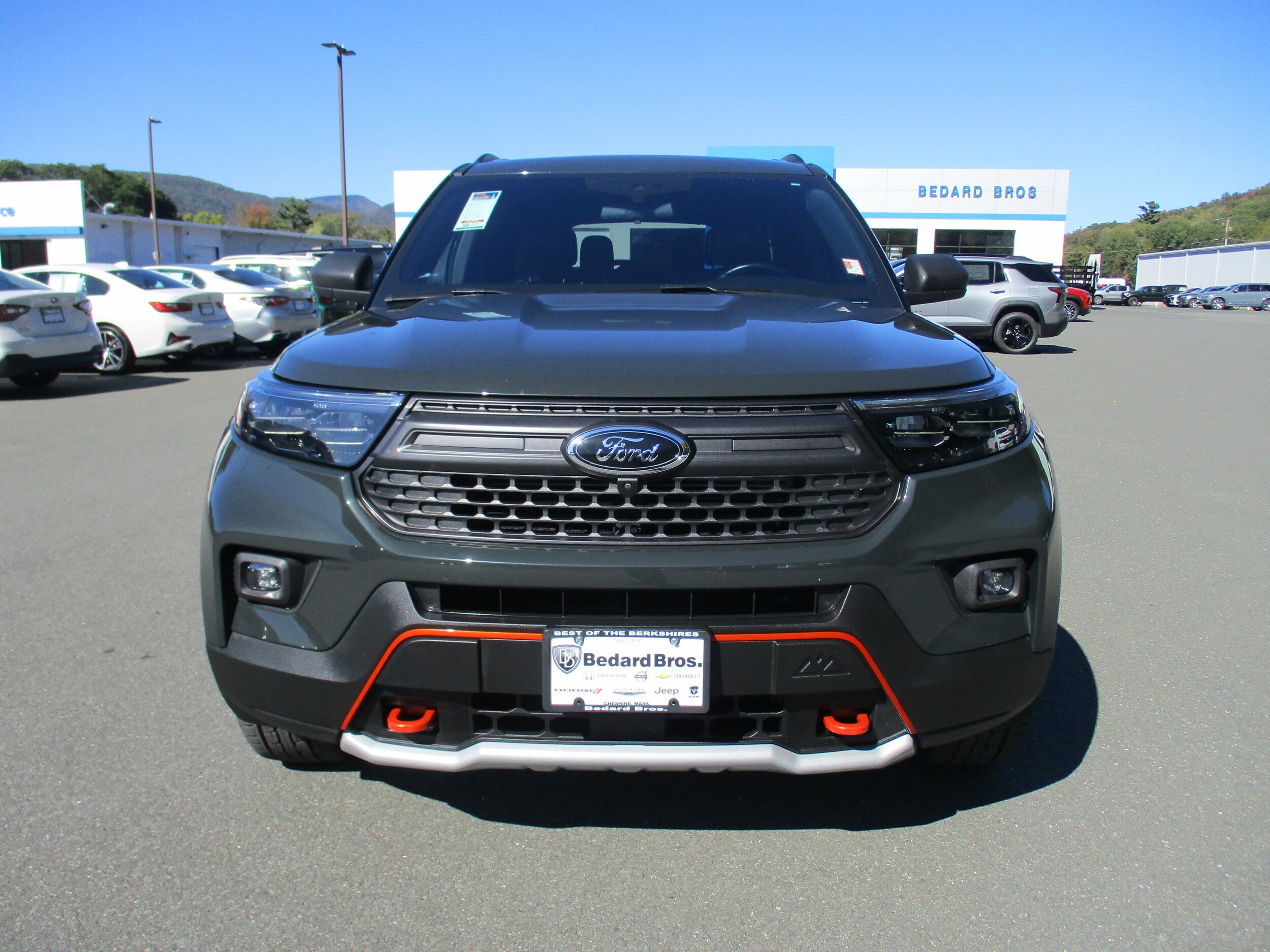 2021 Ford Explorer Timberline photo 2