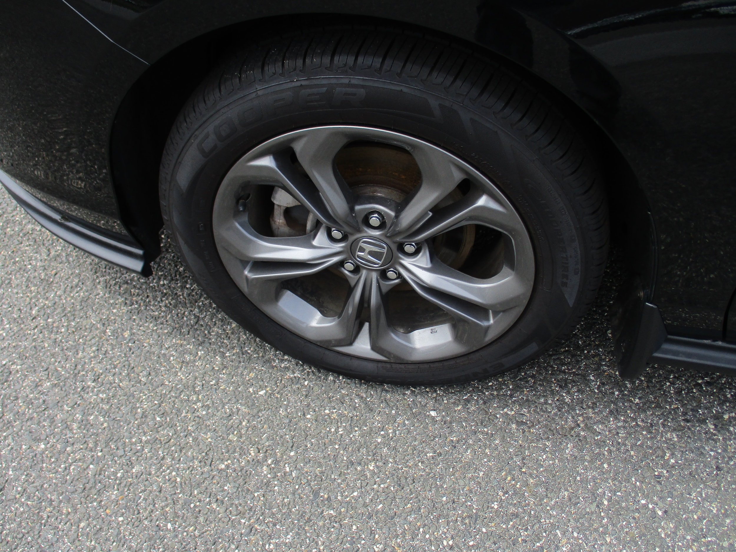 2023 Honda Accord EX - Photo 9