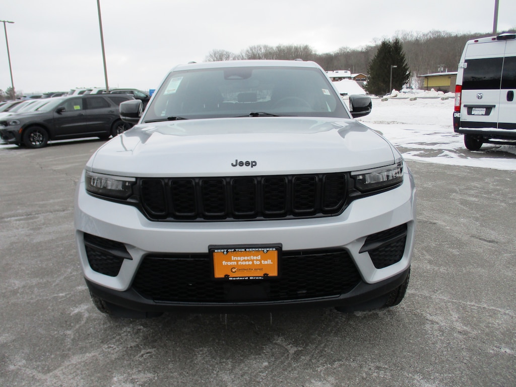 Certified 2023 Jeep Grand Cherokee Laredo SUV