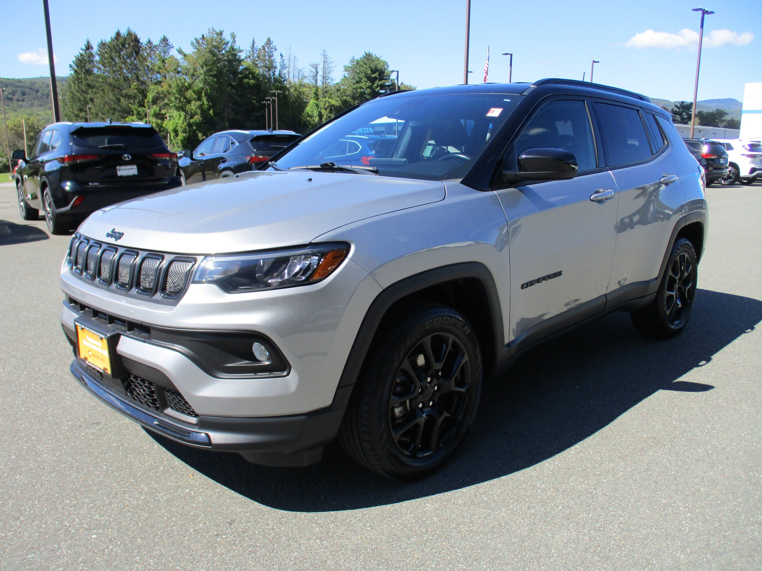 2023 Jeep Renegade Trailhawk photo 6